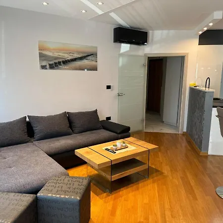 Appleonlux Apartman *